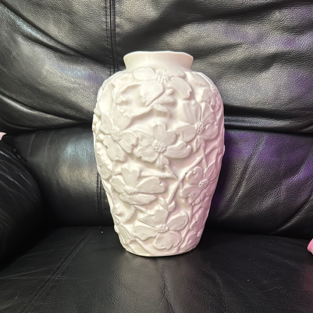 White Floral Textured Accent Vase
